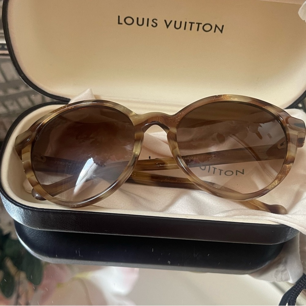 Louis Vuitton Tortoise Shell Sunglasses